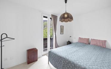 Residential building 10.5 rooms - image - 9