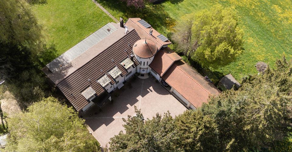 Prestigieuse villa à seulement 12 minutes de Fribourg
