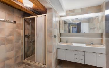 Single house 10 rooms - image - 9