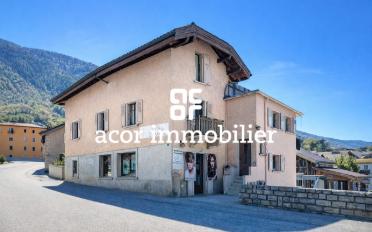 Wohngebäude 12 Zimmer - image - 1