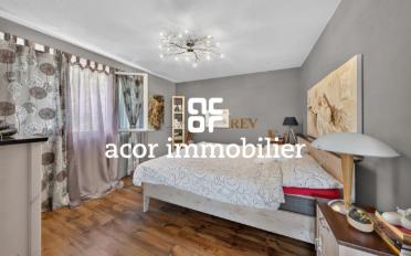 Apartment 4 rooms - image - 8