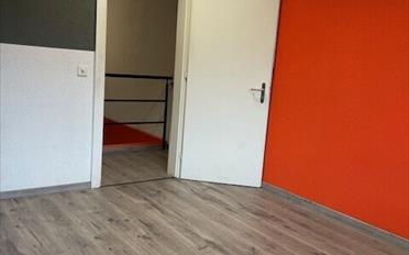 Office - image - 9