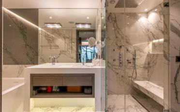 Apartment 9 rooms - image - 10