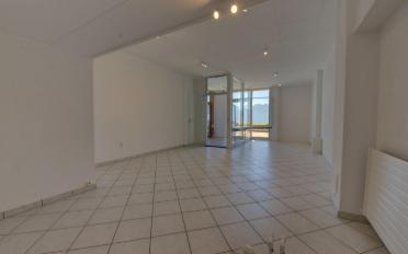 Commerce 2 pièces - image - 3