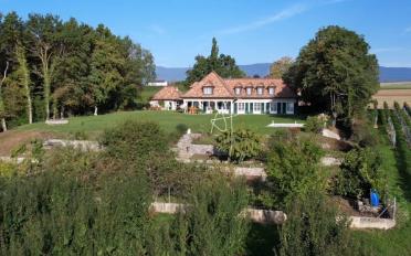 Maison 11 pièces - image - 2