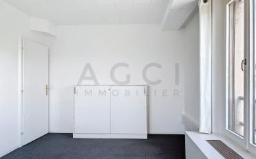 Bureau - image - 8