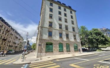Office - image - 10