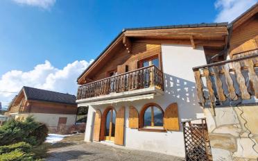 Chalet 4.5 pièces - image - 1