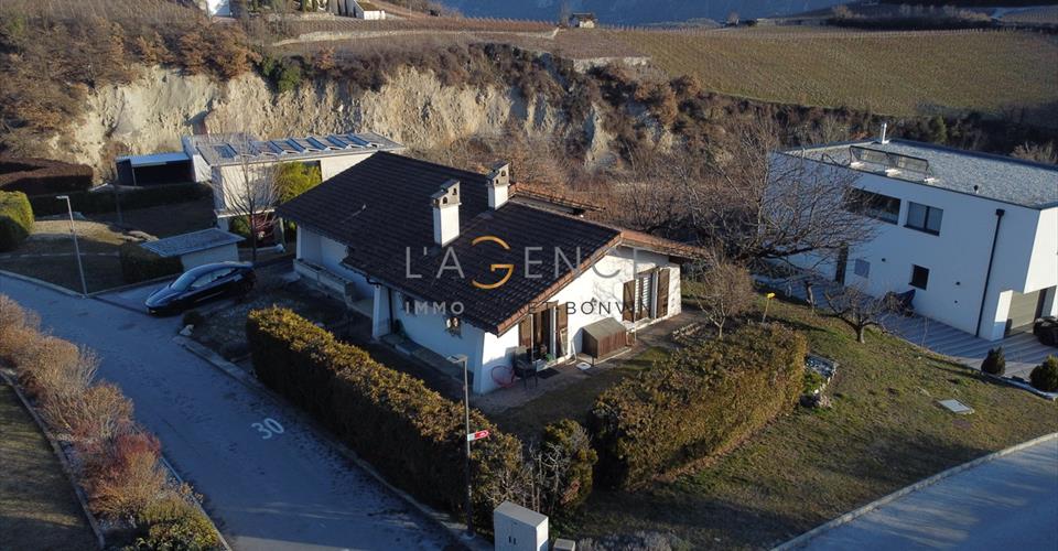 Villa individuelle sur terrain de 836M2