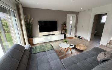 Villa - image - 3