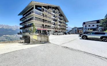Furnished flat 2.5 rooms - image - 2