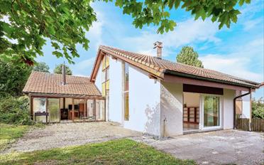 Villa 7.5 pièces - image - 1