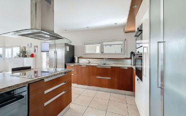 Villa 8.5 Zimmer - image - 11