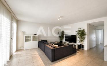 Apartment 4 rooms - image - 1