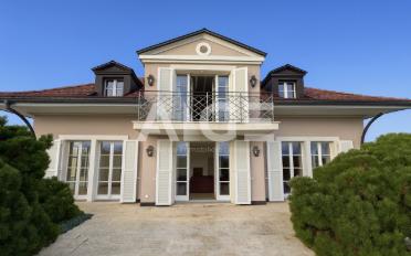 Maison 12 pièces - image - 1