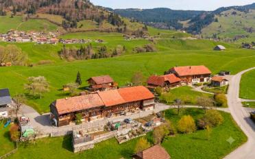 Ferme 6.5 pièces - image - 1