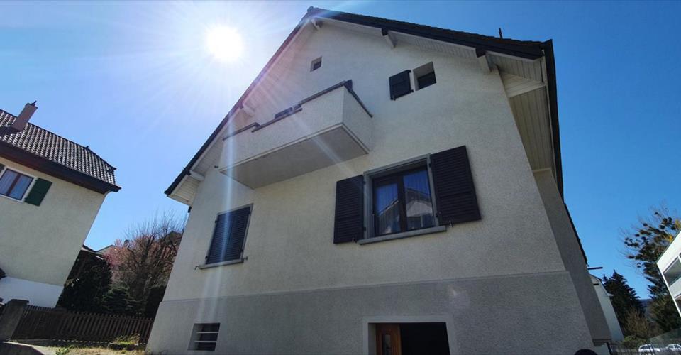 RARE : maison individuelle au quartier du Jura avec terrain à bâtir