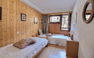 Apartment 4 rooms - image - 7