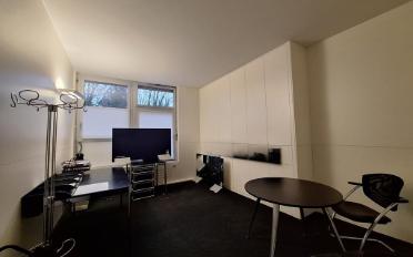 Office - image - 5