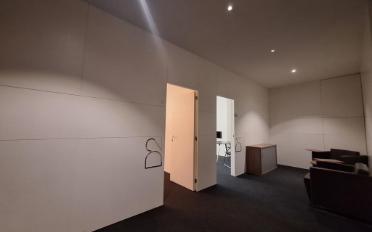 Office - image - 4