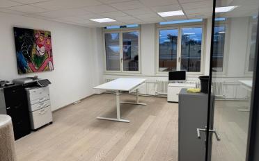 Office - image - 5