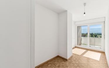 Apartment 4 rooms - image - 9