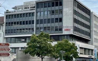 Office - image - 4