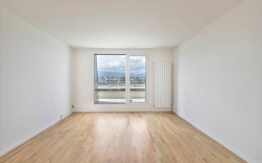 Office - image - 5