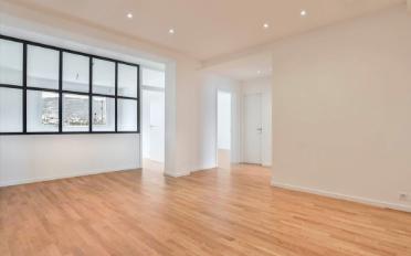Office - image - 4