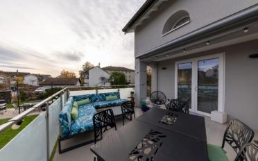 Villa 7.5 pièces - image - 9