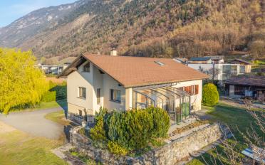 Villa 7.5 Zimmer - image - 1