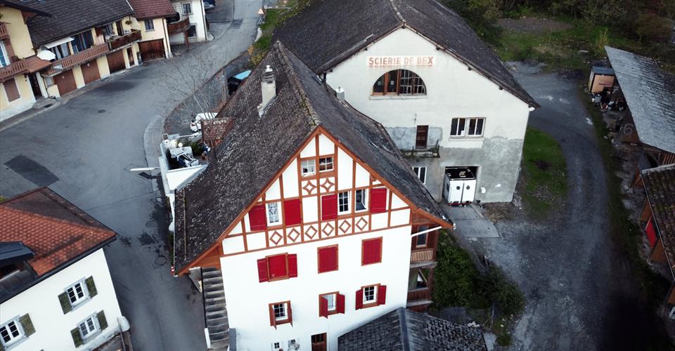 VENTE D'UN IMMEUBLE MIXTE
