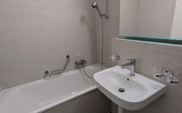 Apartment 2.5 rooms - image - 9