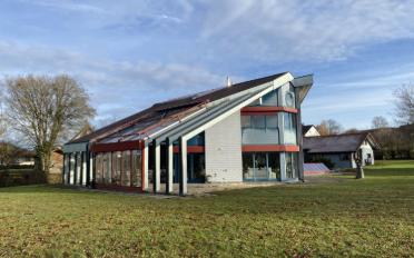 Villa - image - 4