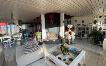 Villa - image - 13