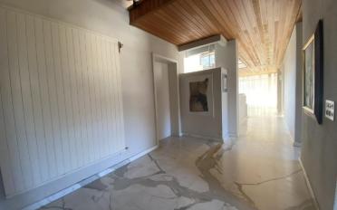Villa - image - 5