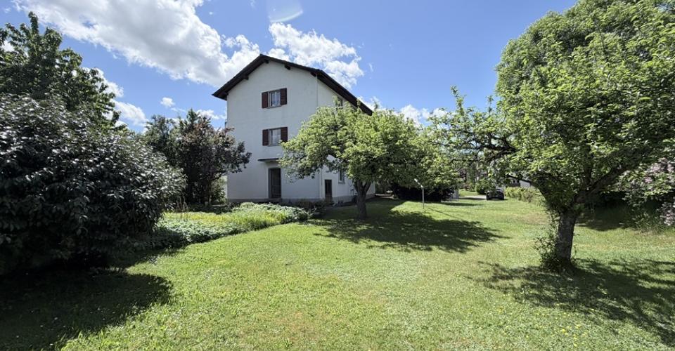 Maison familiale de 3 appartements, Courrendlin - 737000