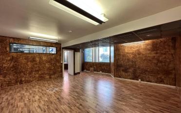 Office - image - 5
