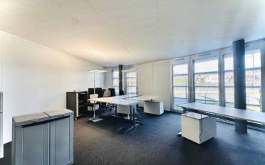 Office - image - 7