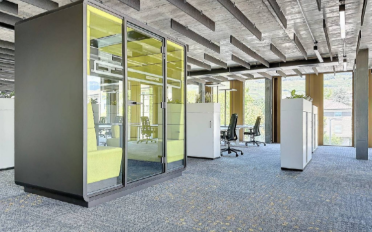 Office - image - 4