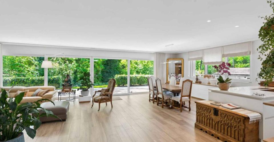 En exclusivité ! Immeuble mixte divisé en deux logements de plain-pied