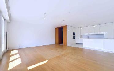 Apartment 4 rooms - image - 2