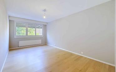 Apartment 4 rooms - image - 8