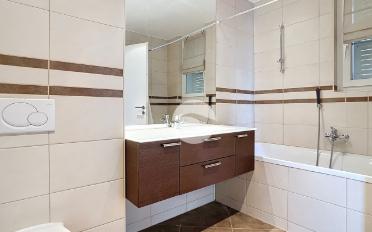 Apartment 5 rooms - image - 9