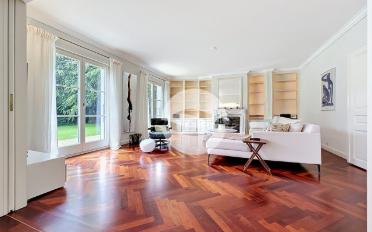 Einfamilienhaus 10.5 Zimmer - image - 4
