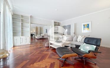 Einfamilienhaus 10.5 Zimmer - image - 3