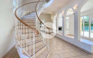 Einfamilienhaus 6.5 Zimmer - image - 2