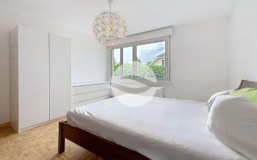 Furnished flat 4.5 rooms - image - 8