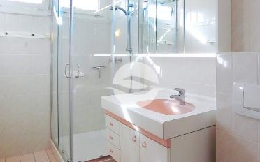 Furnished flat 4.5 rooms - image - 10