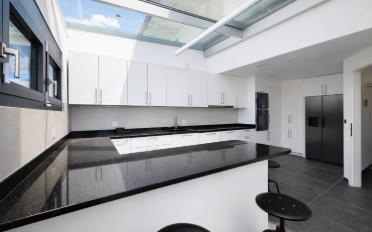 Villa 8.5 Zimmer - image - 4